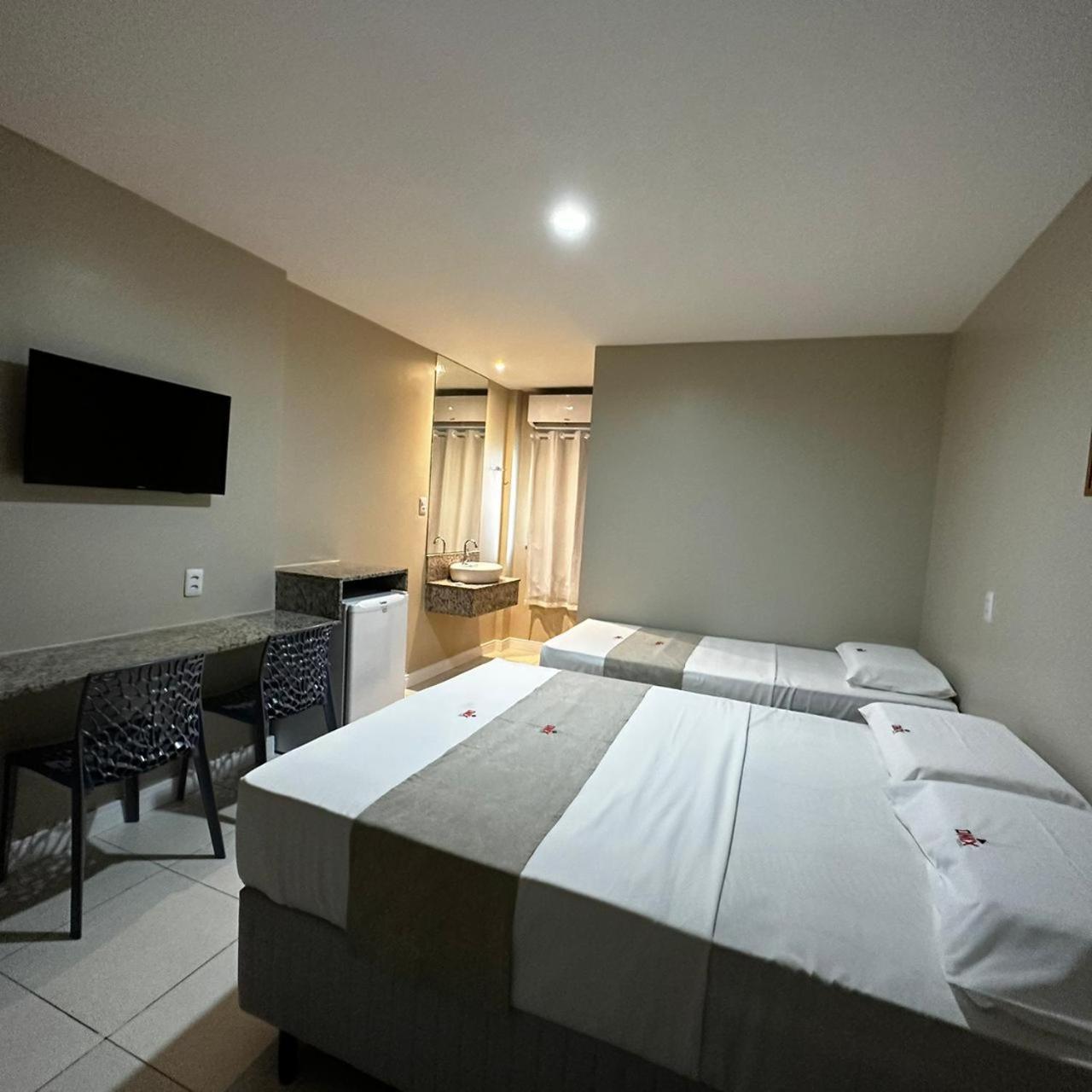 Onix Hotel Aeroporto เลาโร เด เฟรย์ตัส ภายนอก รูปภาพ
